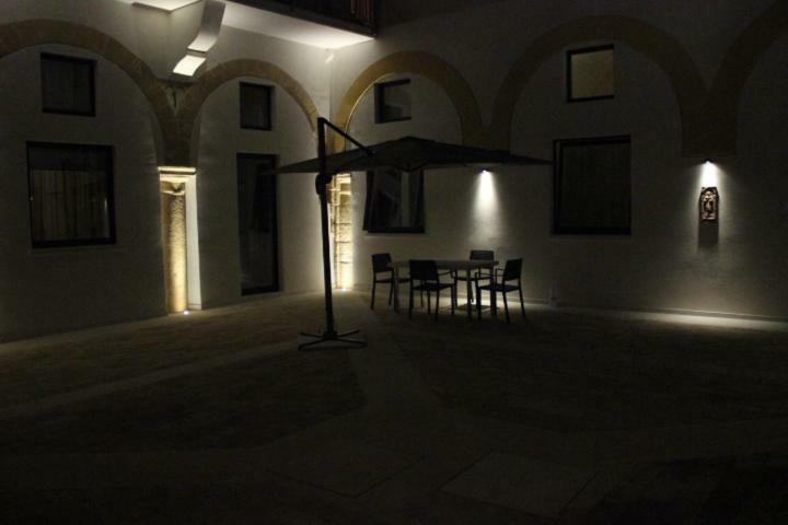 Chiostro Di S. Antonio Apartment Марсала Екстериор снимка